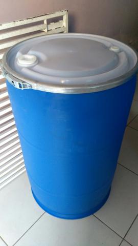 Bombonas plásticas 200 litros tampa removível