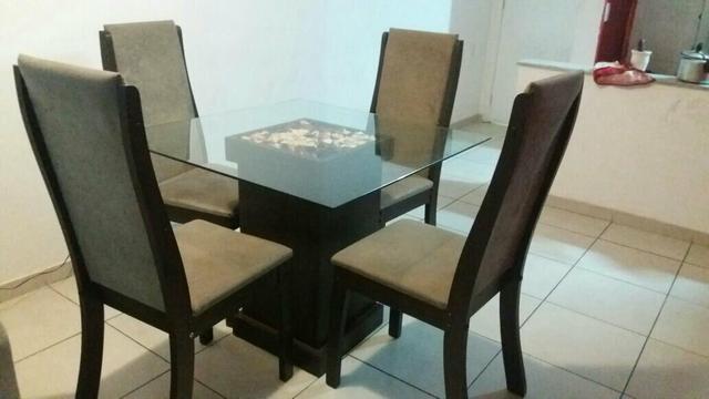 Mesa 4 cadeiras