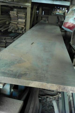 Prancha de madeira para mesa