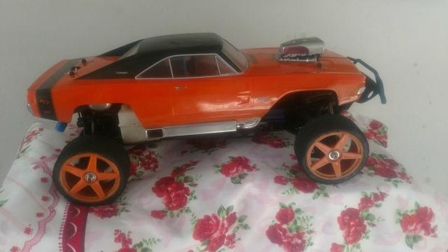 Traxxas Slayer pouco usada