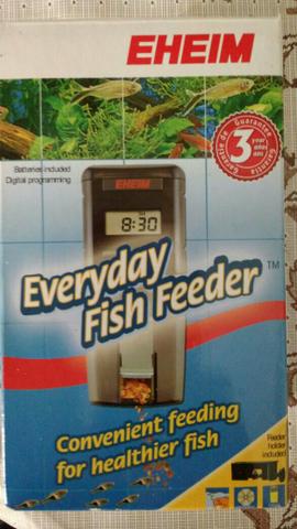 Alimentador automatico aquário