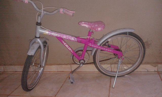 Bicicleta Caloi da Barbie conservada