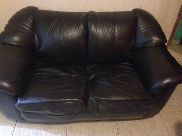 Jogo de sofá em couro