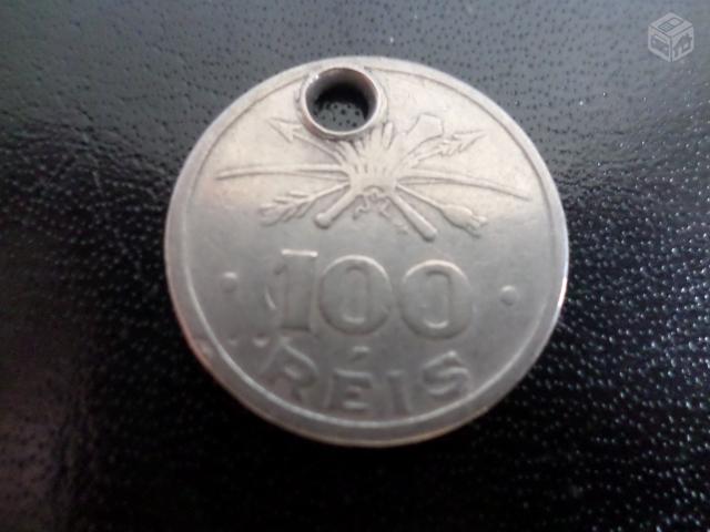 Moeda 100 reis - Indio comemorativa (furada) 