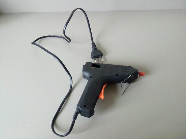 Pistola de cola quente