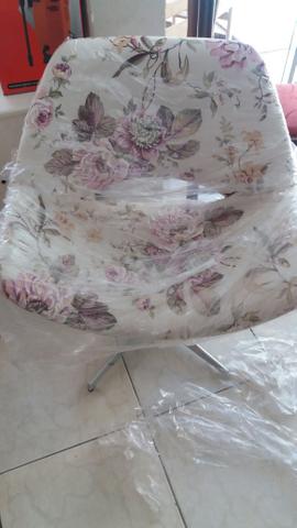 Poltrona giratória(queima de estoque)