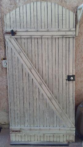 Portão Social de Madeira