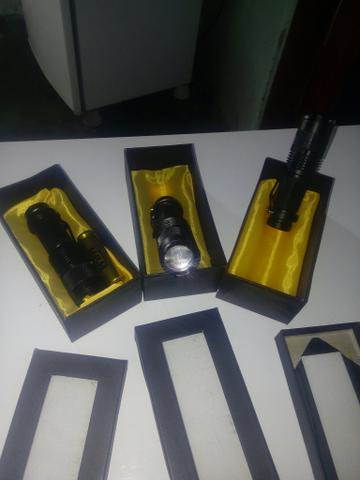 Tática lanterna Q5 led Grátis uma pilha recarregável