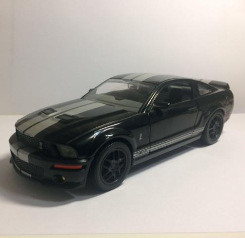 Miniatura Shelby GT 