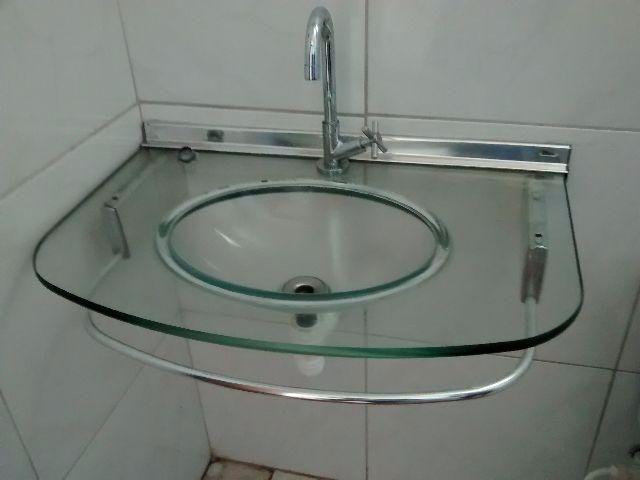 Pia de banheiro com Cuba em vidro temperado verde