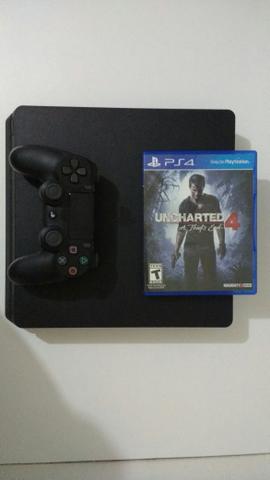 PlayStation 4 slim + Game Uncharted 4