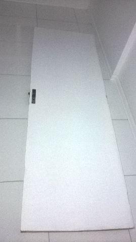 Porta pintada de branco