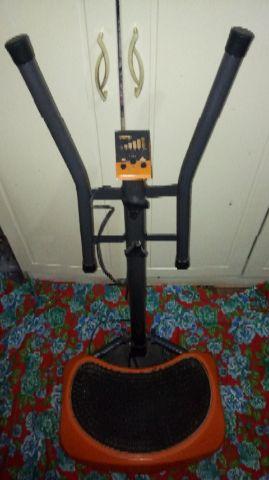 Prancha vibratoria barbada 300 reais