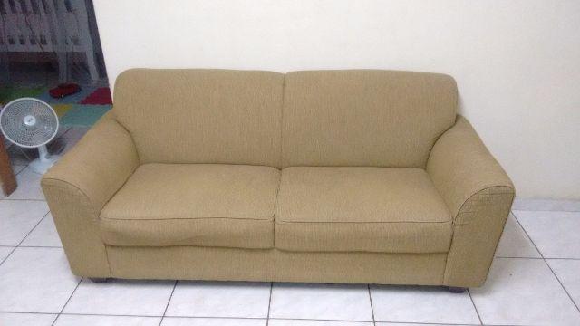 Sofá 2 e 3 lugares em ótimo estado