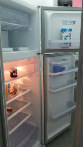 Urgente- Refrigerador Frost Free Electrolux branco 2 portas