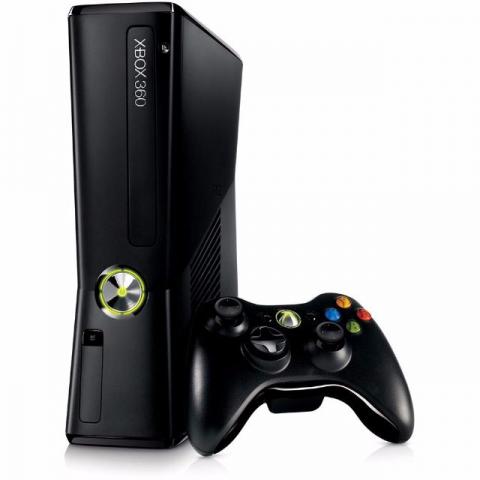 Xbox 360 com 15 jogos e 1 controle