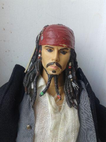 Boneco pirata do caribe Jack Disney