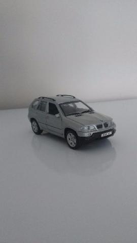 Miniatura BMW X5 Prata 1:43