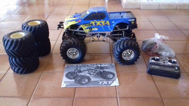 Pickup truck tamiya r/c 4x4 scale 1/10