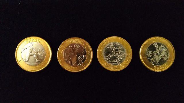 4 moedas da Copa por 8,00