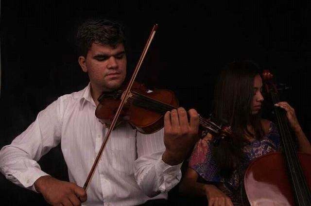 Aula de Violino com David Igor