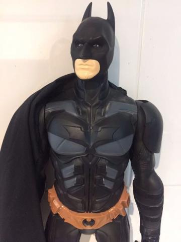 Boneco Batman Premium 80cm