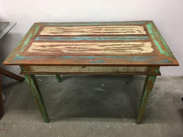 Mesa em madeira de demolição Linda