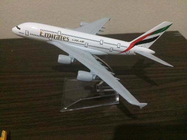 Miniatura Avião airbus A380