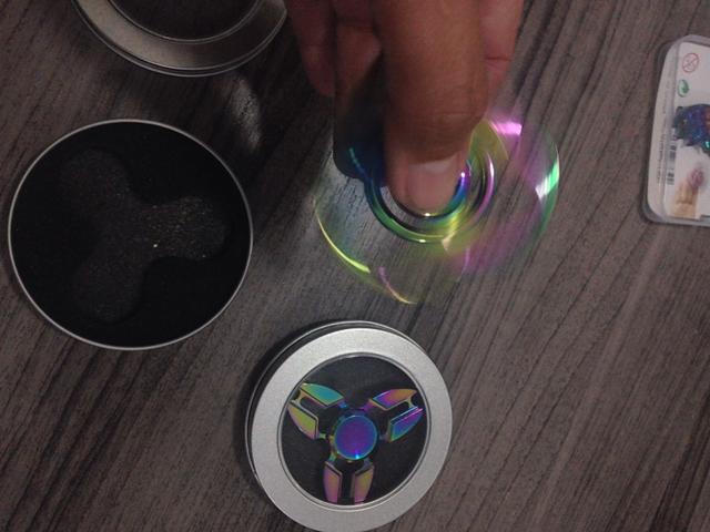 Spinner metal exclusivo