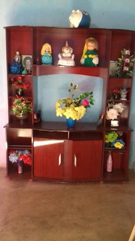 Vendo uma estante de Sucupira