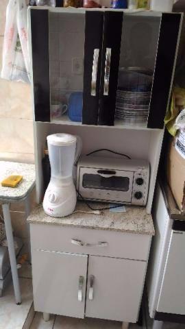 Armário com gaveta e 4 portas - Pedestal