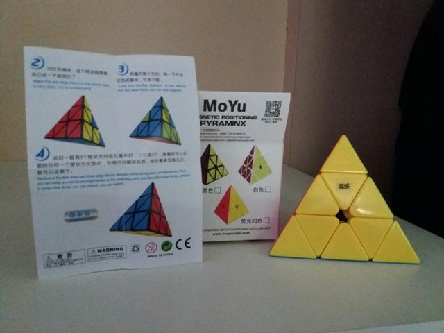 Cubo Mágico MoYu Pyraminx Magnético
