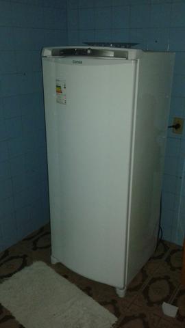 Geladeira trocamos inferio