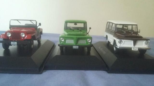 Miniatura jeep, rural, picape F75 escala 1/43