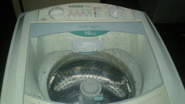 Vendo essa máquina de lavar cônsul 10 quilo