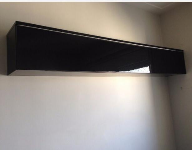 Estante Superior Com Porta Em Laca - Preto