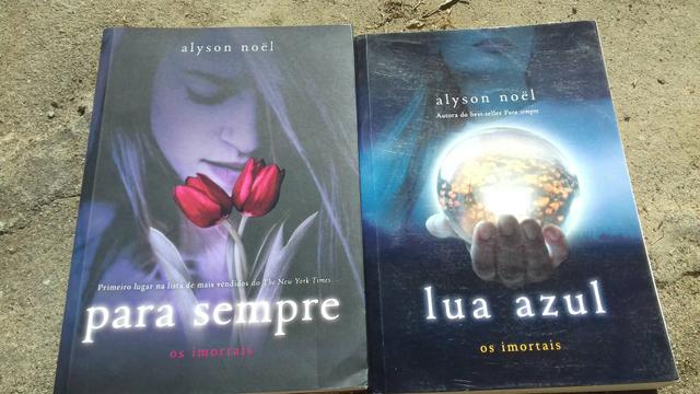 Livros volume 1 e 2 da série Imortais