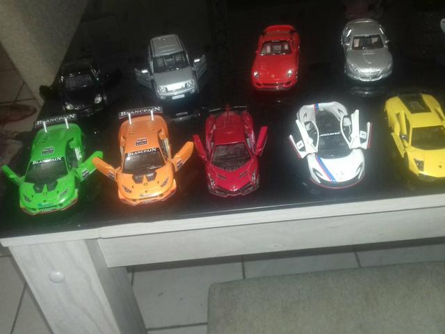 14 carinhos de ferro tipo de coleção