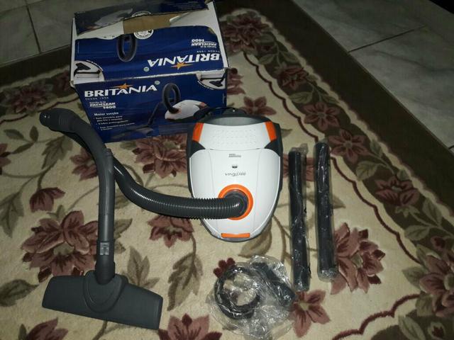 Aspirador de pó - Britânia