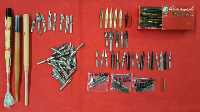 Bicos de Pena antigos (100) importados, canetas, cx. com 26