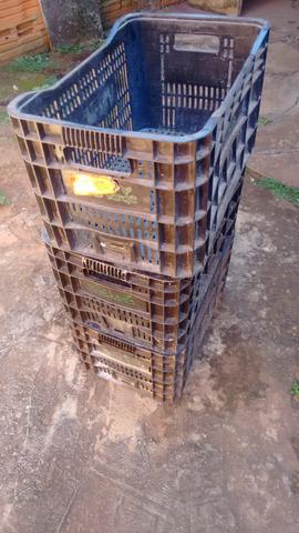 Caixas contentoras para uso diversos