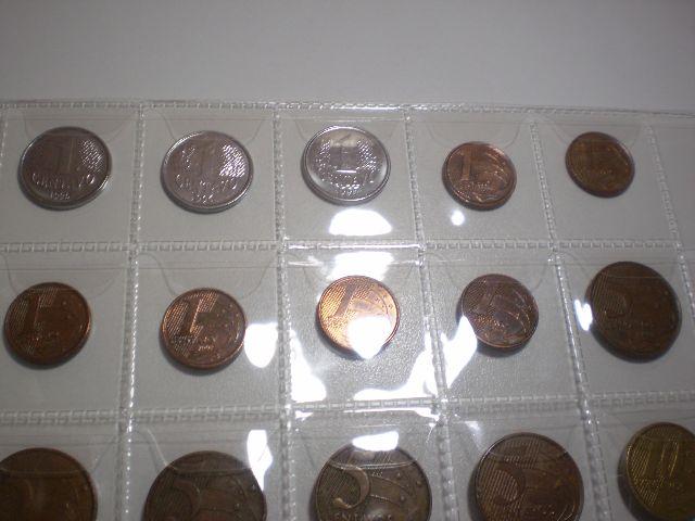 Cartela com moedas escassas do real