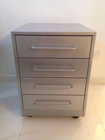 Gaveteiro de escritório com chave
