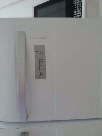 Geladeira Refrigerador Electrolux 310l Frost Free