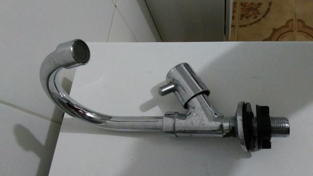 Torneira para pia de banheiro