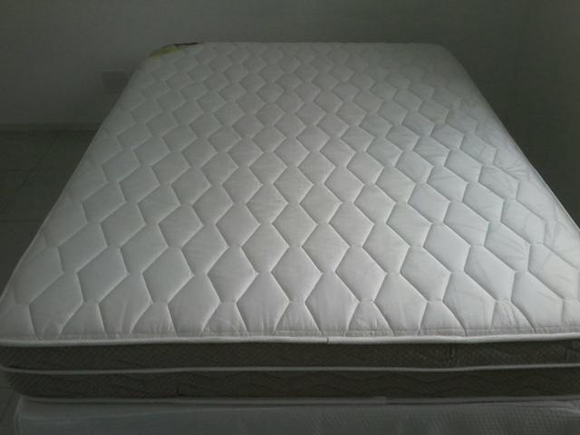 Cama de Casal Grande, Colchão + Base