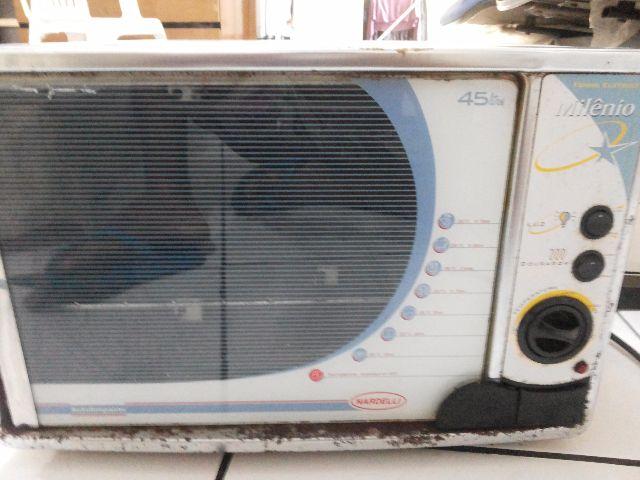 Forno Elétrico Grande