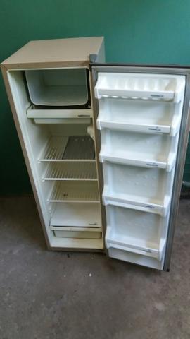 Geladeira Consul