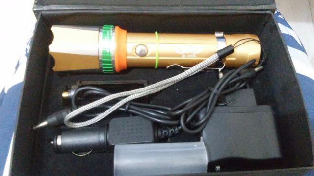 Lanterna Profissional Recarregável - Anapolis