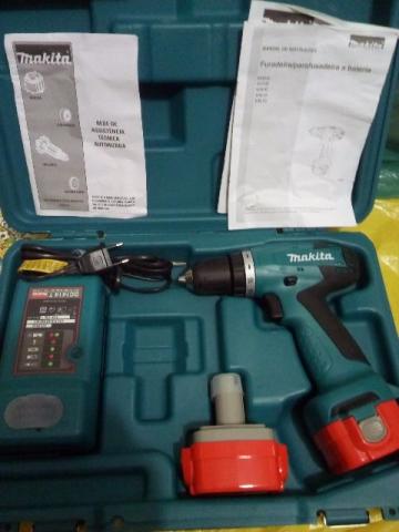Parafusadeira/furadira makita 12v 110v